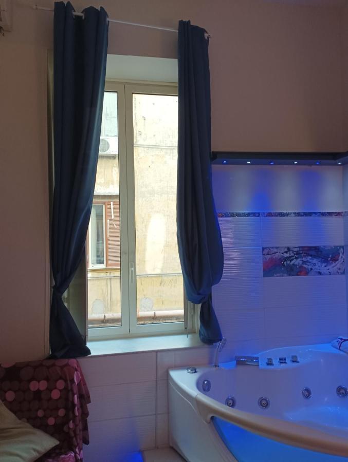 Beb Maryposa Appartment Naples Luaran gambar