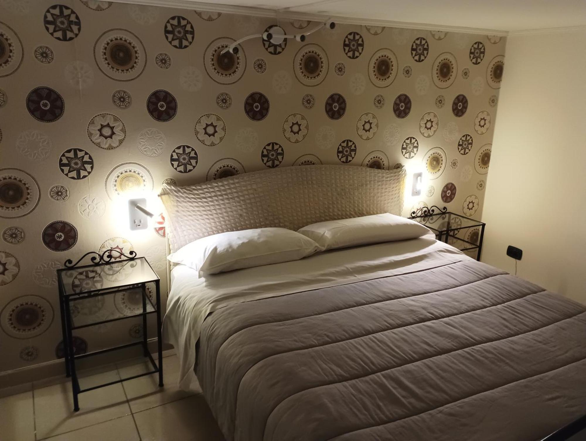 Beb Maryposa Appartment Naples Luaran gambar