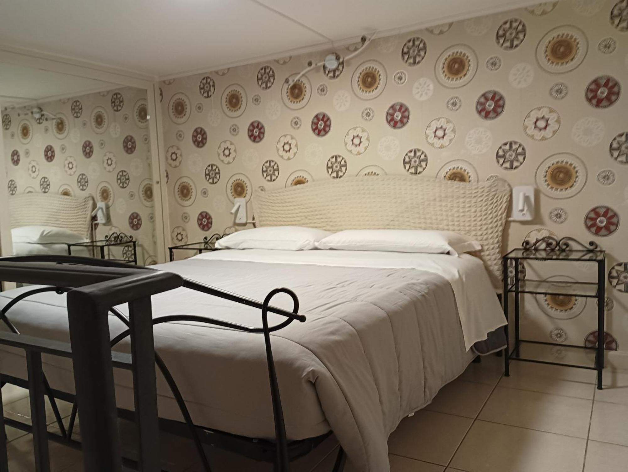 Beb Maryposa Appartment Naples Luaran gambar
