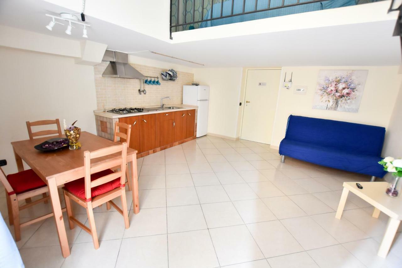 Beb Maryposa Appartment Naples Luaran gambar